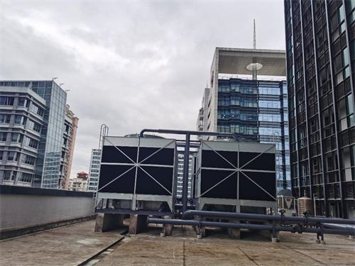 冷卻塔離心風機:鋁葉片和弧焊輪轂組成,冷卻塔風機是往哪個方向吹